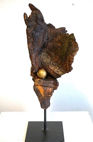 Skulptur der Künstlerin MiListu